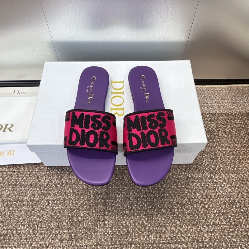 ch**an D*or slippers